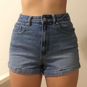 Mom shorts// denim!